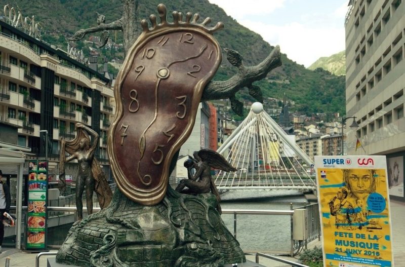 andorra vpn Ivacy VPN