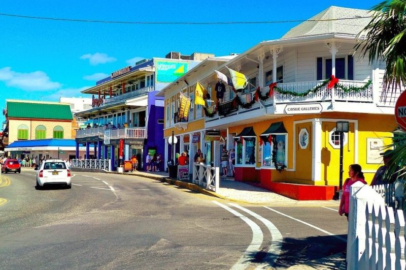 cayman islands vpn Ivacy VPN