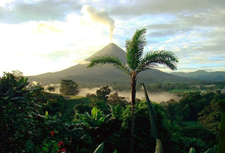 costa rica vpn Ivacy VPN