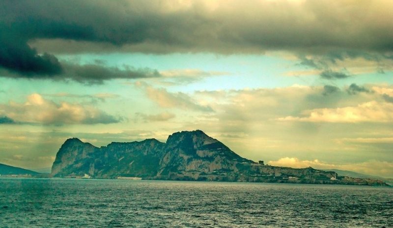 gibraltar vpn Ivacy VPN