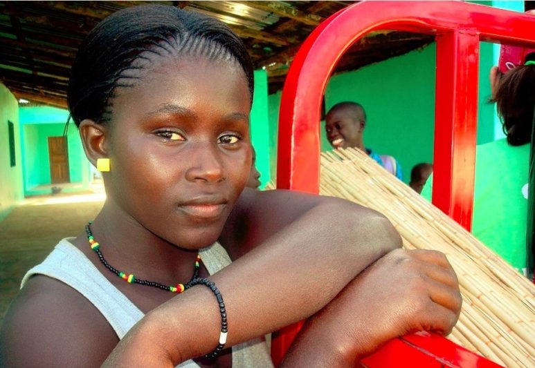 guinea vpn Ivacy VPN